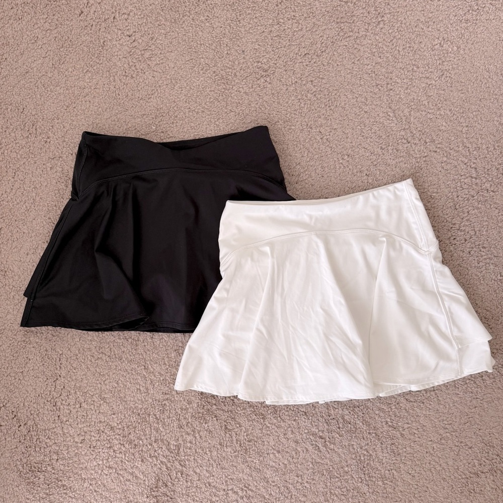 TWO Old Navy Athletic Black/White Extra Hi Rise Tennis Skirts/Skorts Size Medium